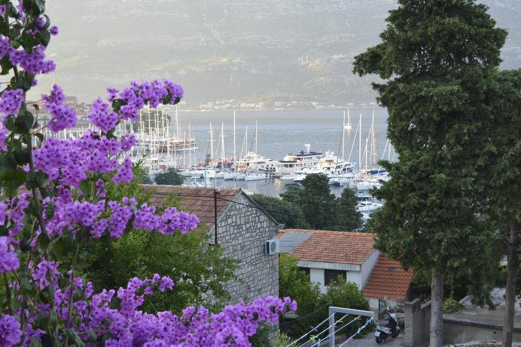 Apartment On The Sunny Side Korcula Town Exterior photo